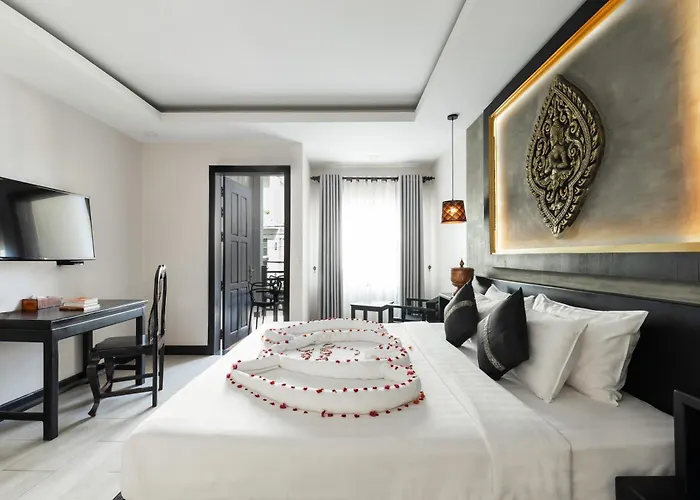 Peak Elite Boutique Hotel 4*